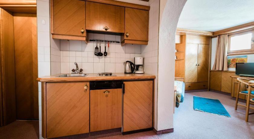 Apartment Christine Sankt Anton am Arlberg Kamer foto